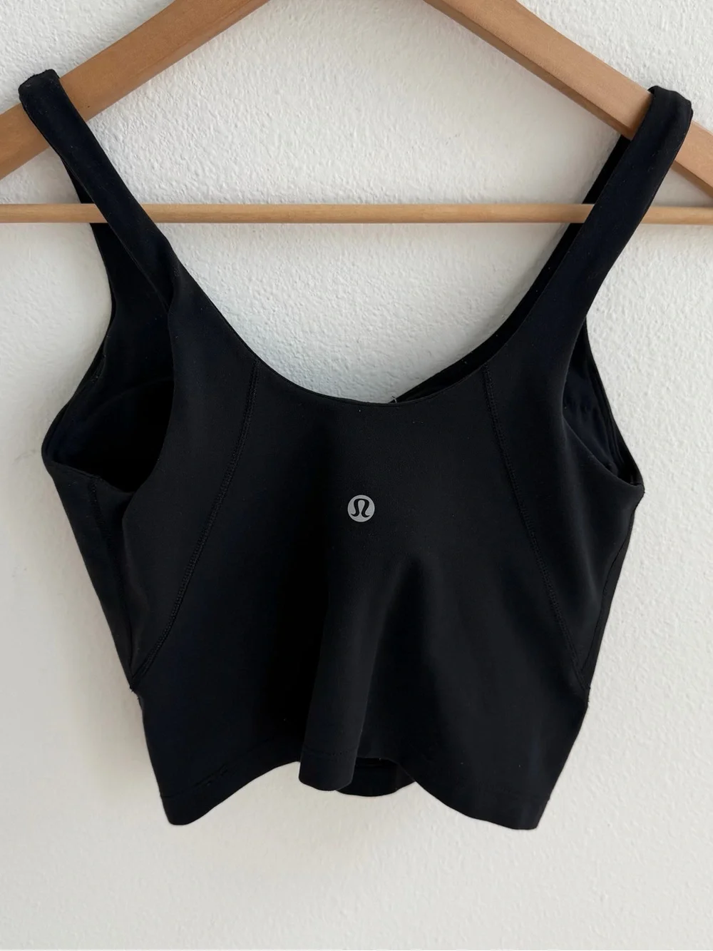 Lululemon Black Cropped Tank Top Size 4 Scoop Neck Workout Yoga